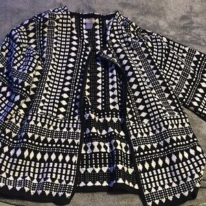 Chico's Black and White Patterned Tunic